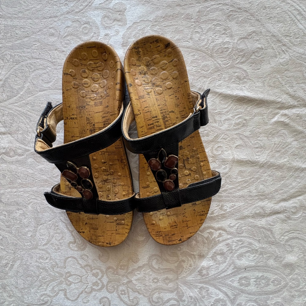 Vionic Black and Brown Sandals jeweled slide sandal Black leather
